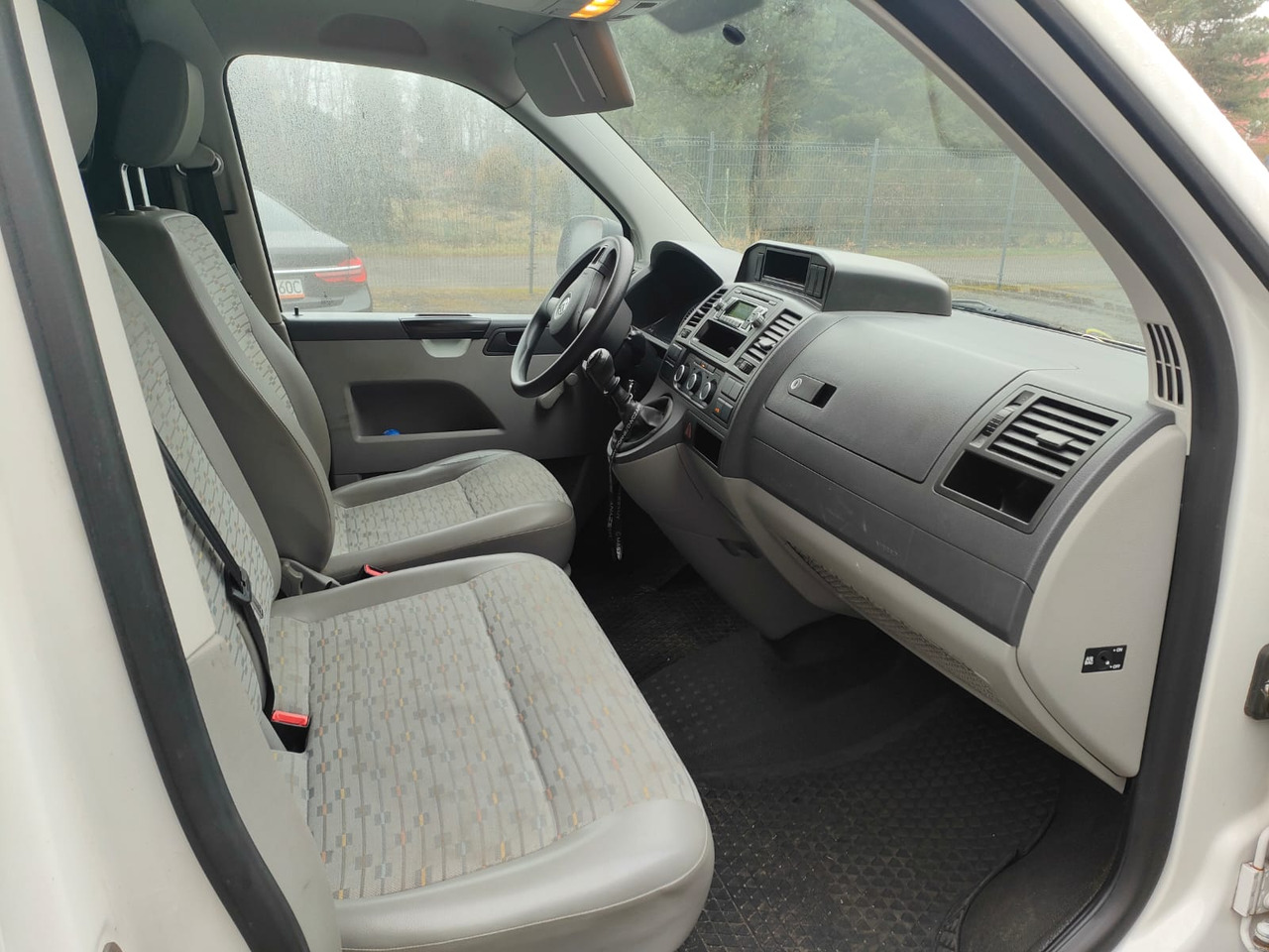 Volkswagen Transporter T 5.1 - מכונית: תמונה 4 Volkswagen Transporter T 5.1 - מכונית: תמונה 4