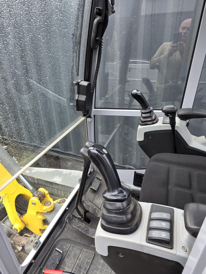 WACKER NEUSON ET16 - מיני מחפר: תמונה 4 WACKER NEUSON ET16 - מיני מחפר: תמונה 4