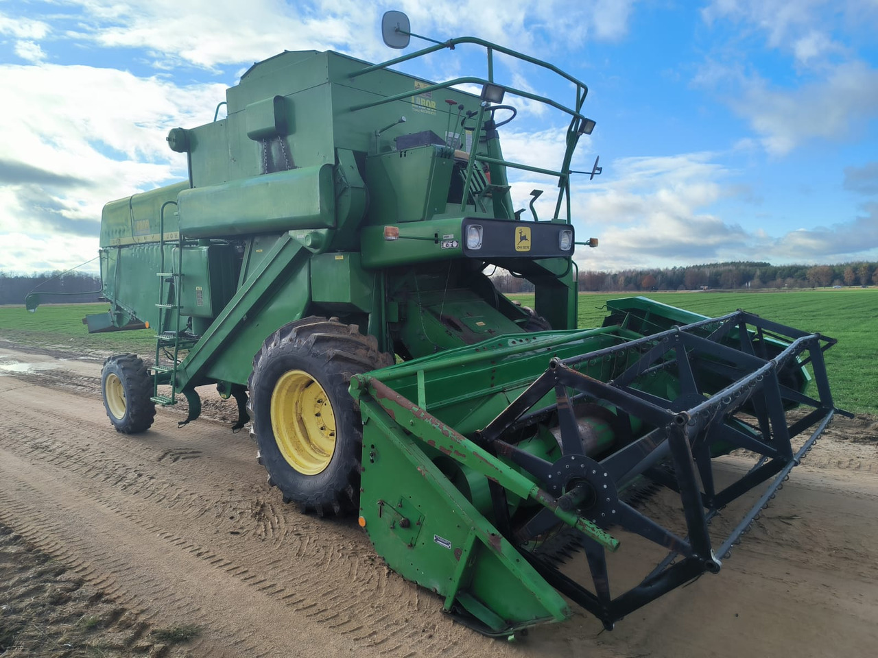 John-deere 942 - מקצרת קומבינה: תמונה 2 John-deere 942 - מקצרת קומבינה: תמונה 2