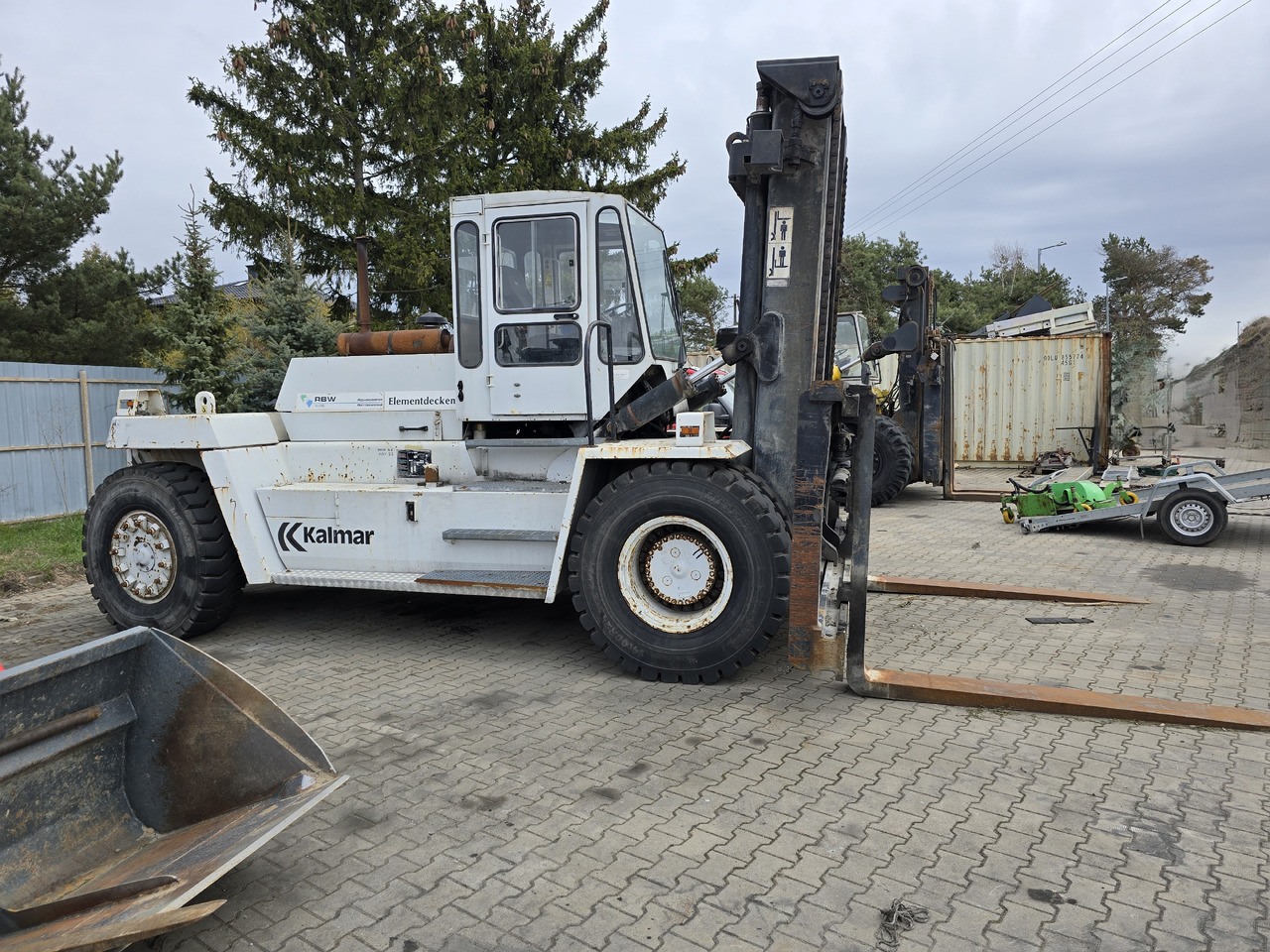 Kalmar DC18-1200N LB - מוביל מכולות/ משאית החלפת גוף: תמונה 1 Kalmar DC18-1200N LB - מוביל מכולות/ משאית החלפת גוף: תמונה 1