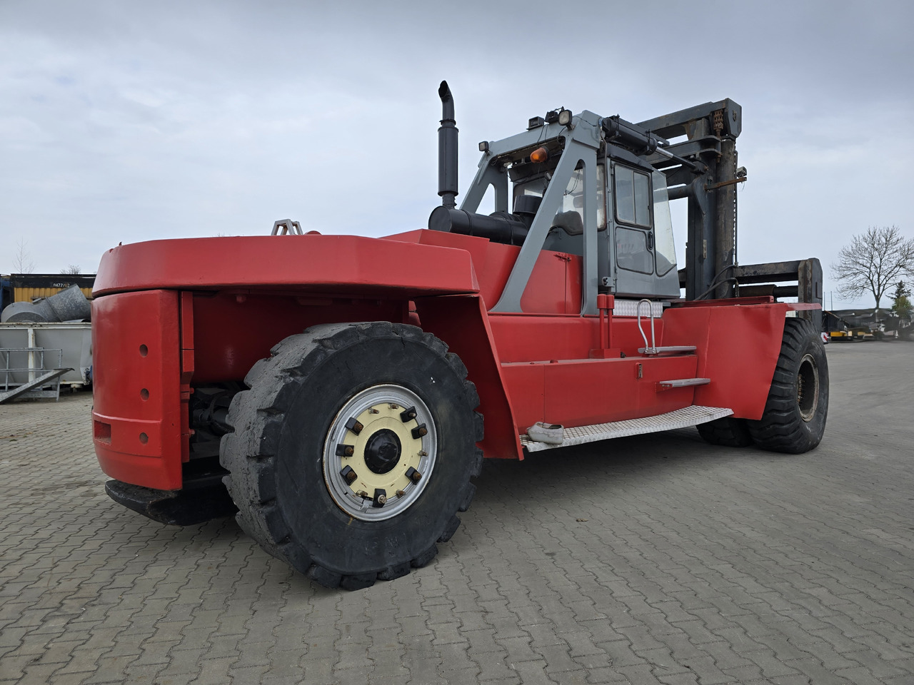 Kalmar KALMAR DCD420-12 - מפעיל מכולות: תמונה 5 Kalmar KALMAR DCD420-12 - מפעיל מכולות: תמונה 5