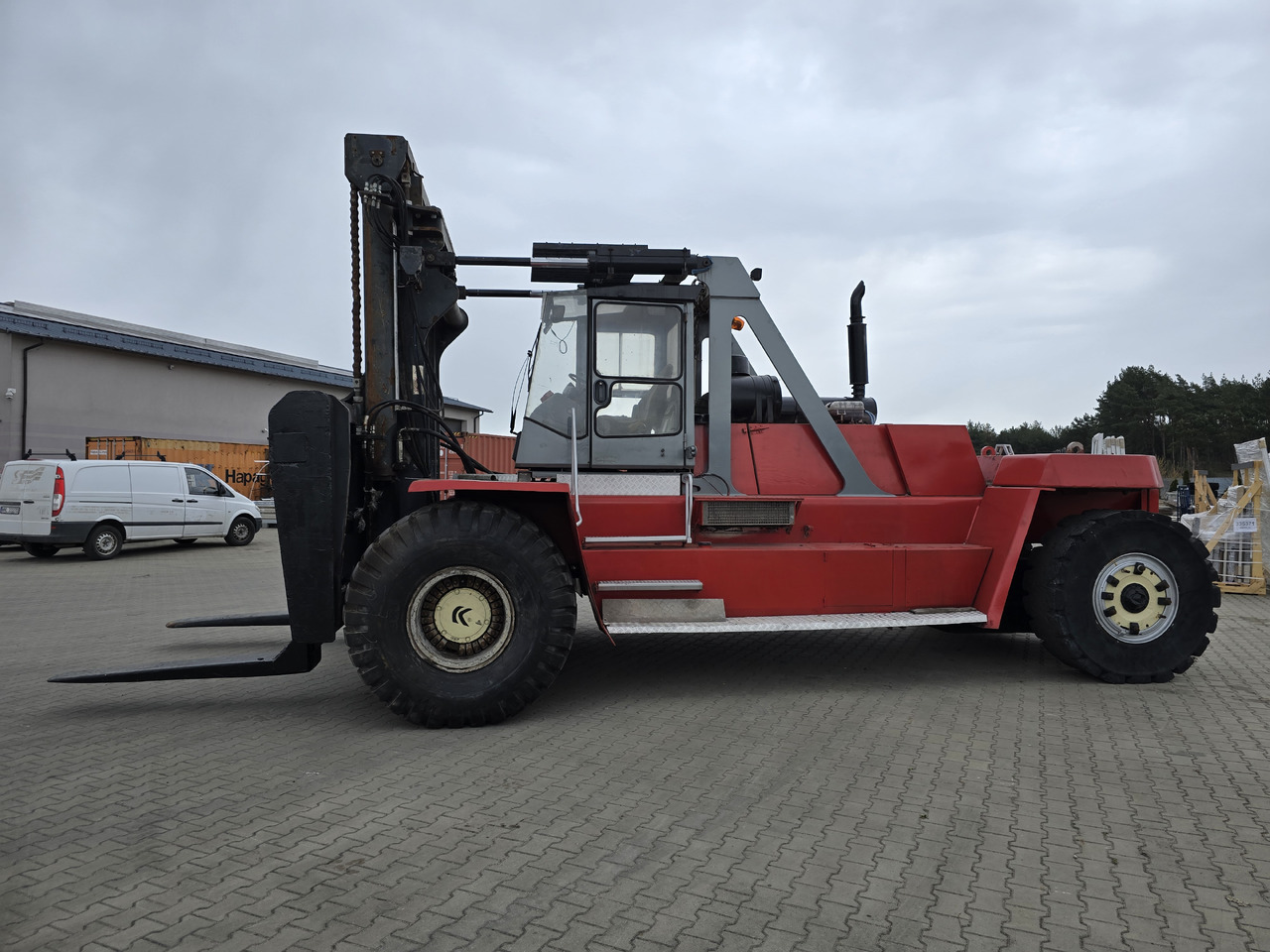 Kalmar KALMAR DCD420-12 - מפעיל מכולות: תמונה 2 Kalmar KALMAR DCD420-12 - מפעיל מכולות: תמונה 2