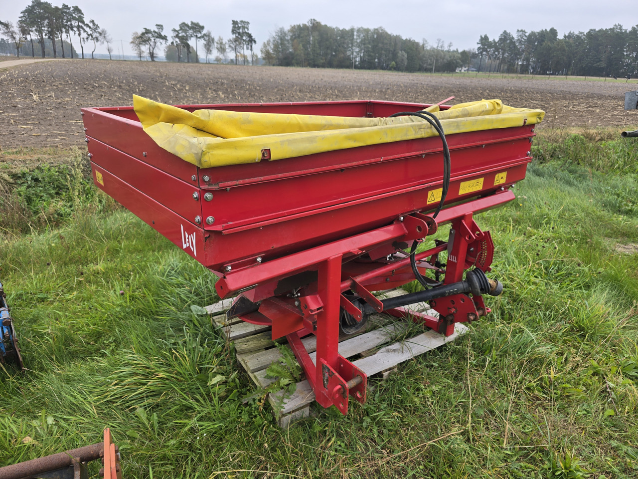 Lely SE 1500 Fertiliner - מפזרת דשן: תמונה 1 Lely SE 1500 Fertiliner - מפזרת דשן: תמונה 1