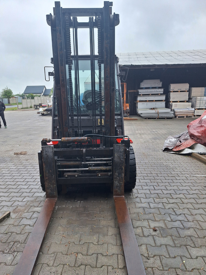 Manitou MI50D - מלגזת סולר: תמונה 2 Manitou MI50D - מלגזת סולר: תמונה 2