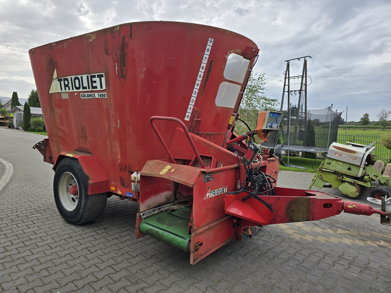 Trioliet SOLOMIX 1400 (SM-14 VL-2) - עגלת מערבל מספוא: תמונה 1 Trioliet SOLOMIX 1400 (SM-14 VL-2) - עגלת מערבל מספוא: תמונה 1
