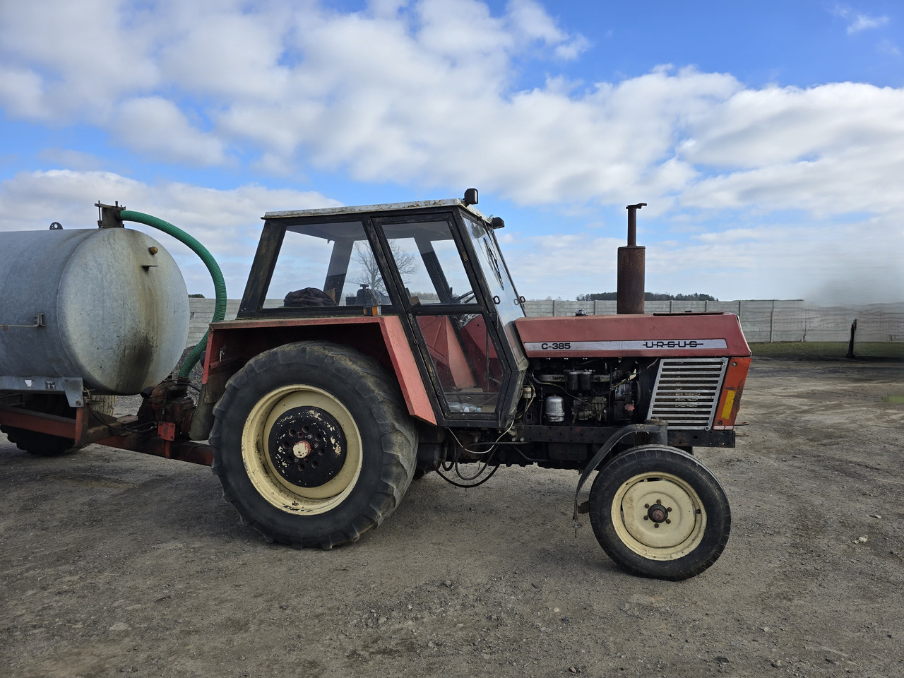 Ursus C-385 - טרקטור חקלאי: תמונה 1 Ursus C-385 - טרקטור חקלאי: תמונה 1