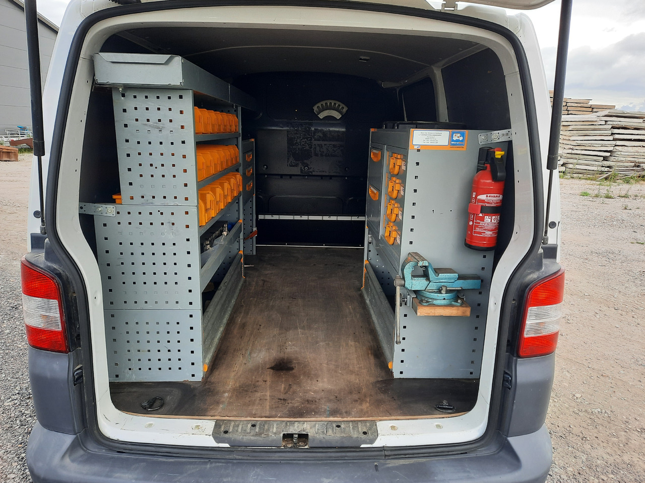 Volkswagen Transporter - מכונית: תמונה 2 Volkswagen Transporter - מכונית: תמונה 2