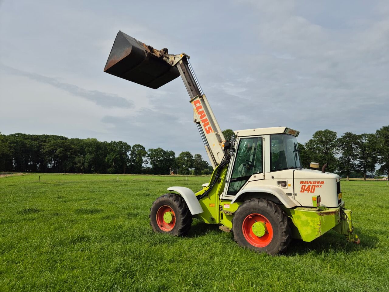 Claas Ranger 940 RX - מעמיס גלגלים: תמונה 4 Claas Ranger 940 RX - מעמיס גלגלים: תמונה 4