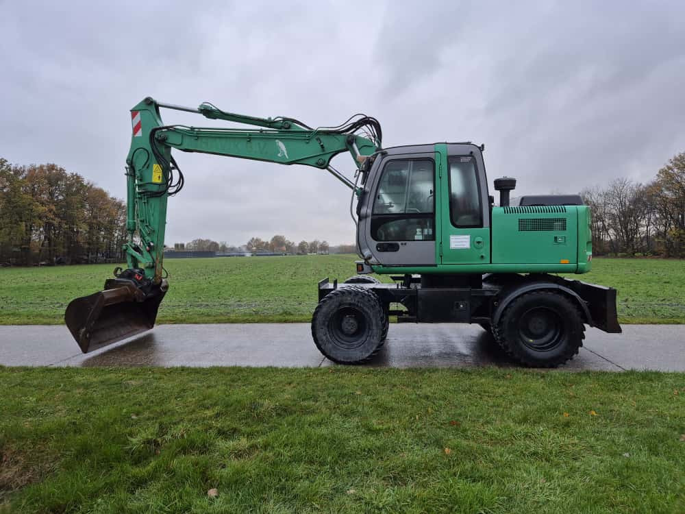 HITACHI ZX 130 W - מחפר גלגלים: תמונה 1 HITACHI ZX 130 W - מחפר גלגלים: תמונה 1