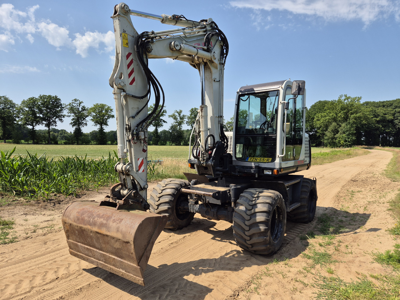 Tackeuchi TB 175 W - מחפר גלגלים: תמונה 5 Tackeuchi TB 175 W - מחפר גלגלים: תמונה 5
