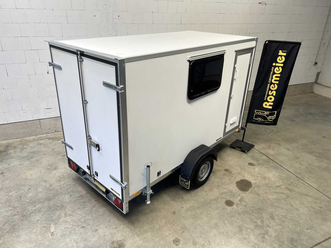 BLYSS F1330HD Seitentür,Fenster Kofferanhänger - קרון נגרר בתיבה סגורה: תמונה 5 BLYSS F1330HD Seitentür,Fenster Kofferanhänger - קרון נגרר בתיבה סגורה: תמונה 5