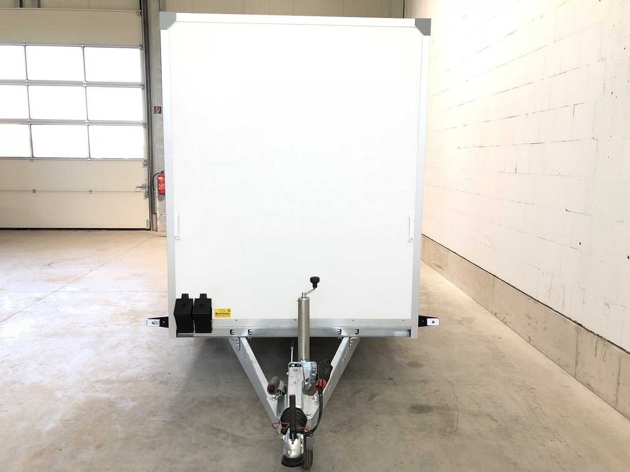 BLYSS F15336HD Kofferanhänger - קרון נגרר בתיבה סגורה: תמונה 4 BLYSS F15336HD Kofferanhänger - קרון נגרר בתיבה סגורה: תמונה 4