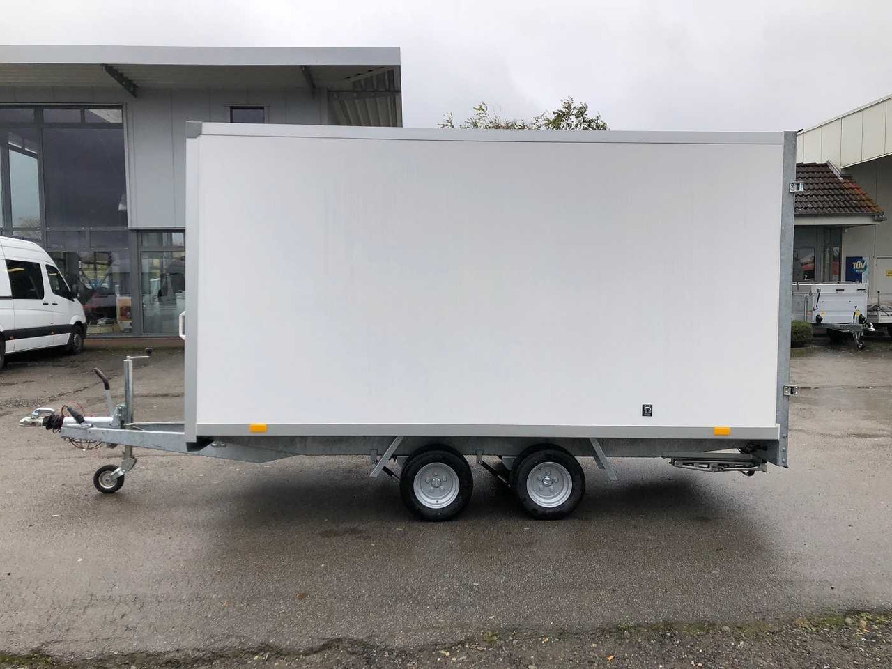 BLYSS FC2736HT Kofferanhänger - קרון נגרר בתיבה סגורה: תמונה 2 BLYSS FC2736HT Kofferanhänger - קרון נגרר בתיבה סגורה: תמונה 2
