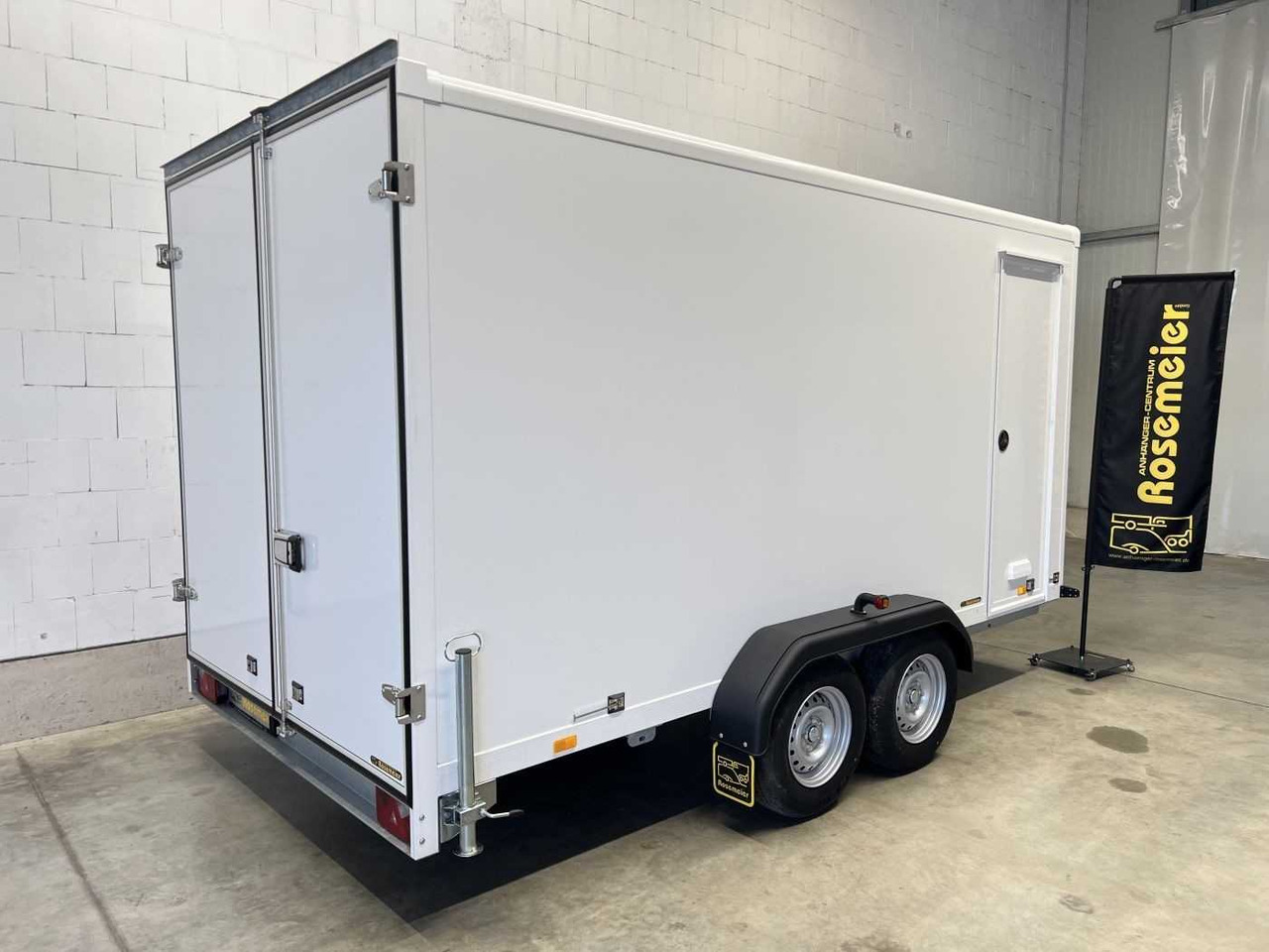 BLYSS FS2740/200HTL Seitentür Kofferanhänger - קרון נגרר בתיבה סגורה: תמונה 3 BLYSS FS2740/200HTL Seitentür Kofferanhänger - קרון נגרר בתיבה סגורה: תמונה 3