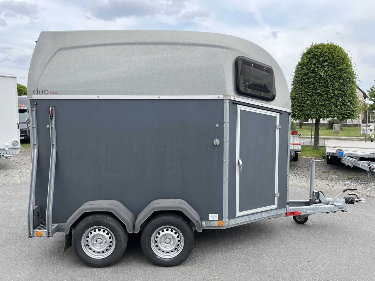 BOECKMANN Duo Esprit CG SK Pferdeanhänger - קרון נגרר לסוסים: תמונה 2 BOECKMANN Duo Esprit CG SK Pferdeanhänger - קרון נגרר לסוסים: תמונה 2