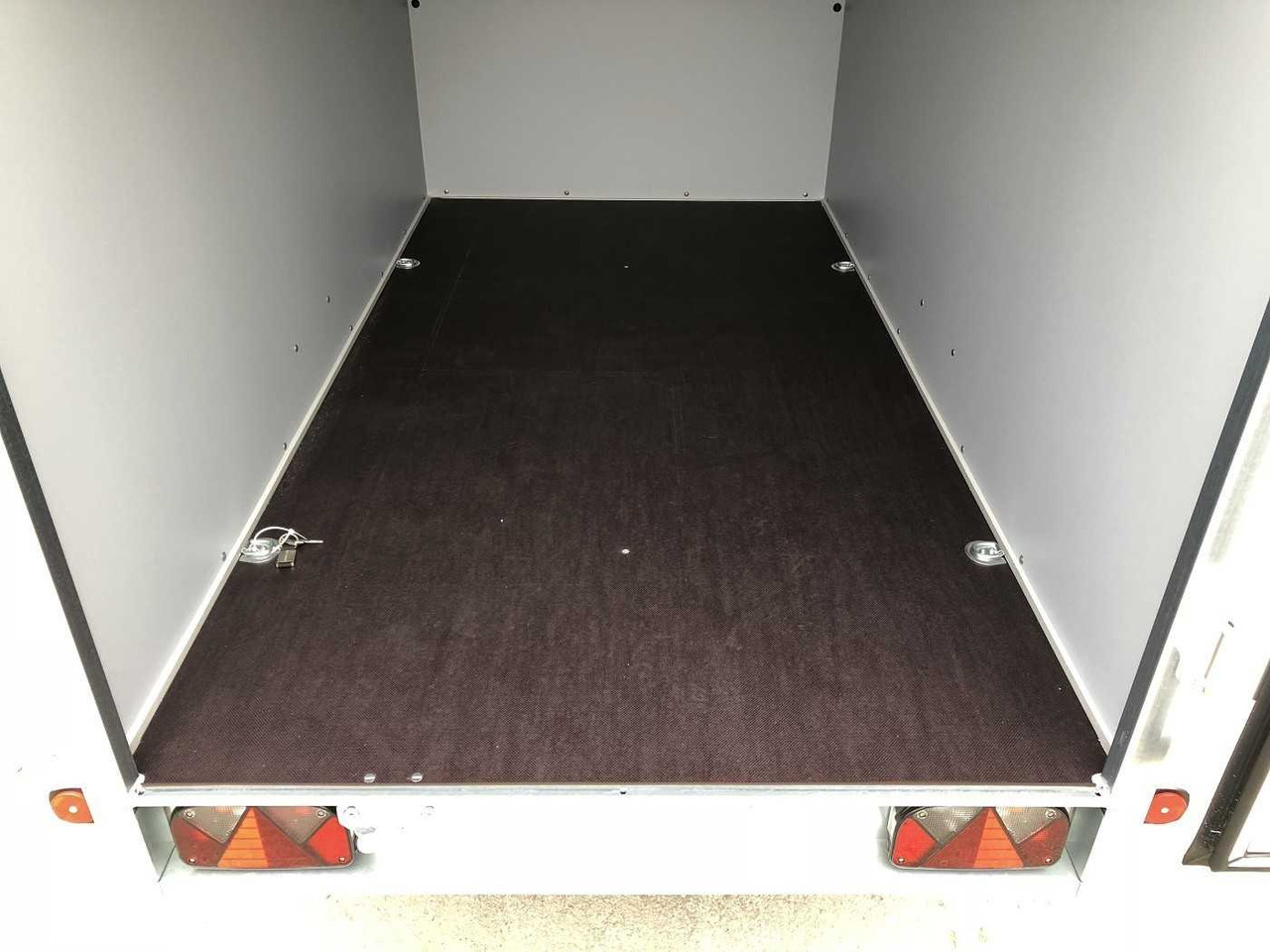 BOECKMANN KT 2513/135 Eco XXL Kofferanhänger - קרון נגרר בתיבה סגורה: תמונה 5 BOECKMANN KT 2513/135 Eco XXL Kofferanhänger - קרון נגרר בתיבה סגורה: תמונה 5