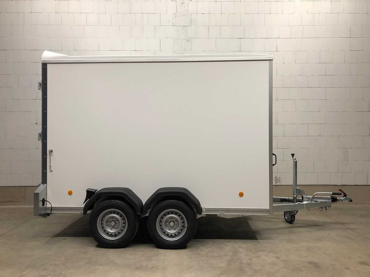 BOECKMANN KT 3015/27 H F Kofferanhänger - קרון נגרר בתיבה סגורה: תמונה 1 BOECKMANN KT 3015/27 H F Kofferanhänger - קרון נגרר בתיבה סגורה: תמונה 1