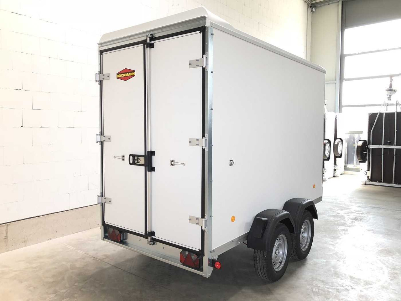 BOECKMANN KT 3015/27 H Kofferanhänger - קרון נגרר בתיבה סגורה: תמונה 3 BOECKMANN KT 3015/27 H Kofferanhänger - קרון נגרר בתיבה סגורה: תמונה 3