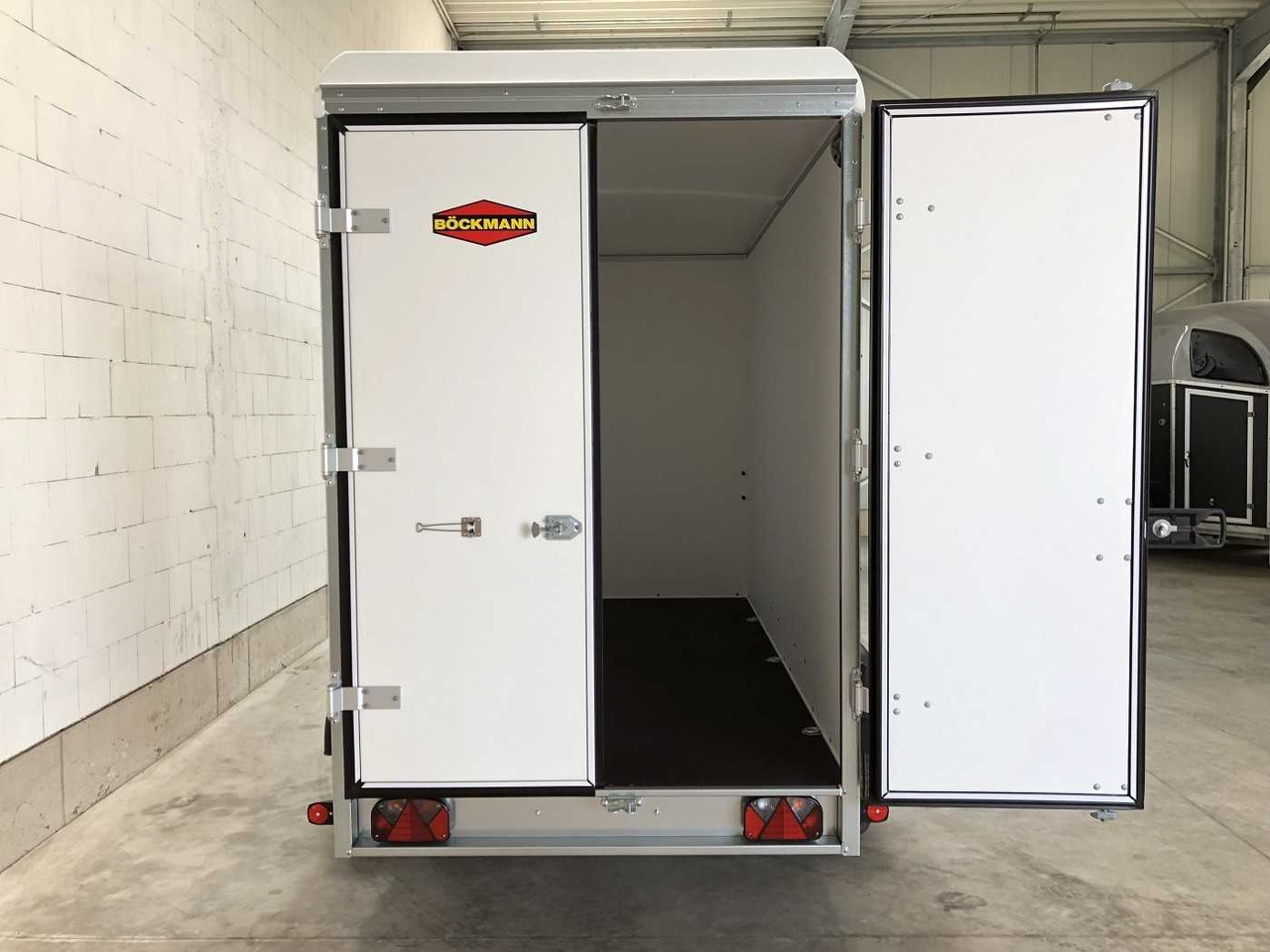 BOECKMANN KT 3015/27 H Kofferanhänger - קרון נגרר בתיבה סגורה: תמונה 4 BOECKMANN KT 3015/27 H Kofferanhänger - קרון נגרר בתיבה סגורה: תמונה 4