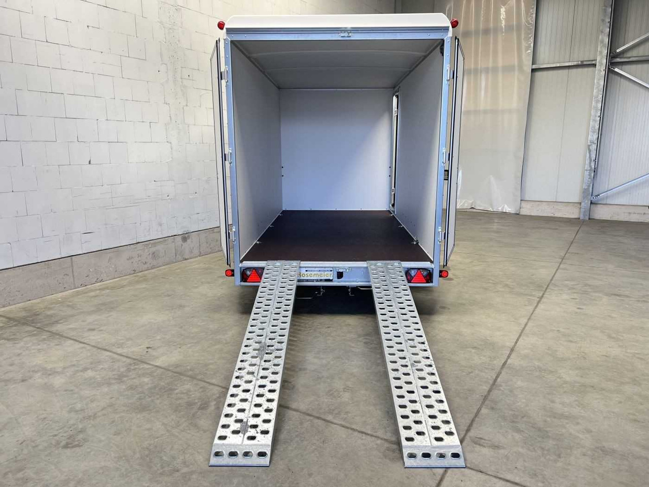 BOECKMANN KT 4018/27 H Eco XXL Tür Ramp Kofferanhänger - קרון נגרר בתיבה סגורה: תמונה 2 BOECKMANN KT 4018/27 H Eco XXL Tür Ramp Kofferanhänger - קרון נגרר בתיבה סגורה: תמונה 2