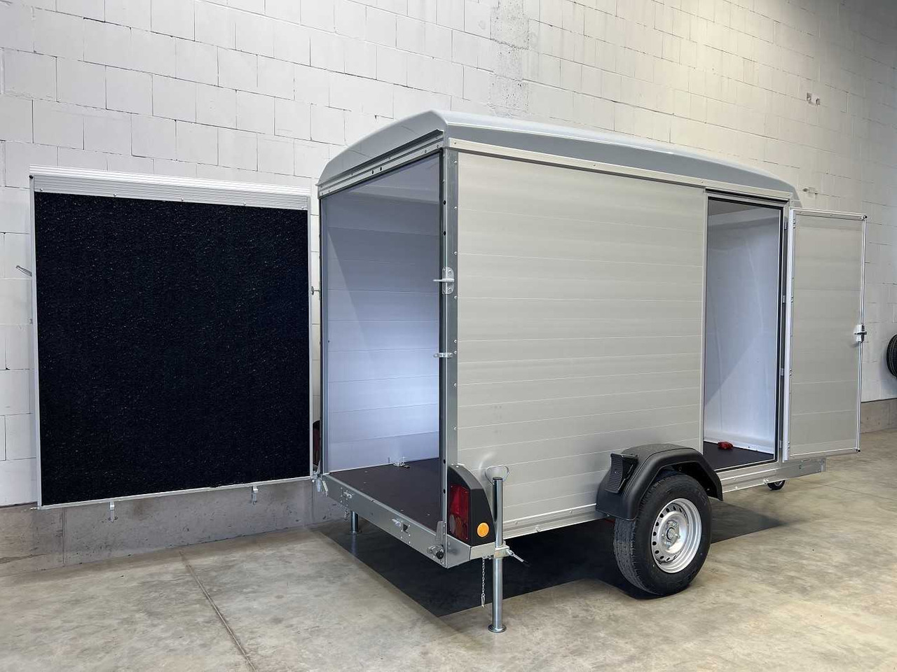 BOECKMANN KT-PB-AL 3015/15 M F Tür Kofferanhänger - קרון נגרר בתיבה סגורה: תמונה 2 BOECKMANN KT-PB-AL 3015/15 M F Tür Kofferanhänger - קרון נגרר בתיבה סגורה: תמונה 2