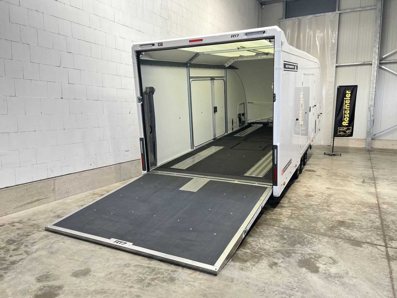 BRIAN_JAMES Race Transporter 7 Autotransporter geschlossen - קרון נגרר בהובלה אוטומטית: תמונה 4 BRIAN_JAMES Race Transporter 7 Autotransporter geschlossen - קרון נגרר בהובלה אוטומטית: תמונה 4