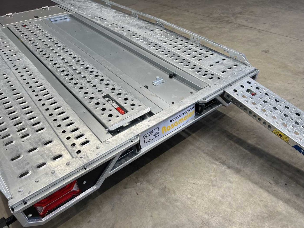 BRIAN_JAMES T Transporter 231-4520-30-2-10 Autotransporter - קרון נגרר בהובלה אוטומטית: תמונה 4 BRIAN_JAMES T Transporter 231-4520-30-2-10 Autotransporter - קרון נגרר בהובלה אוטומטית: תמונה 4