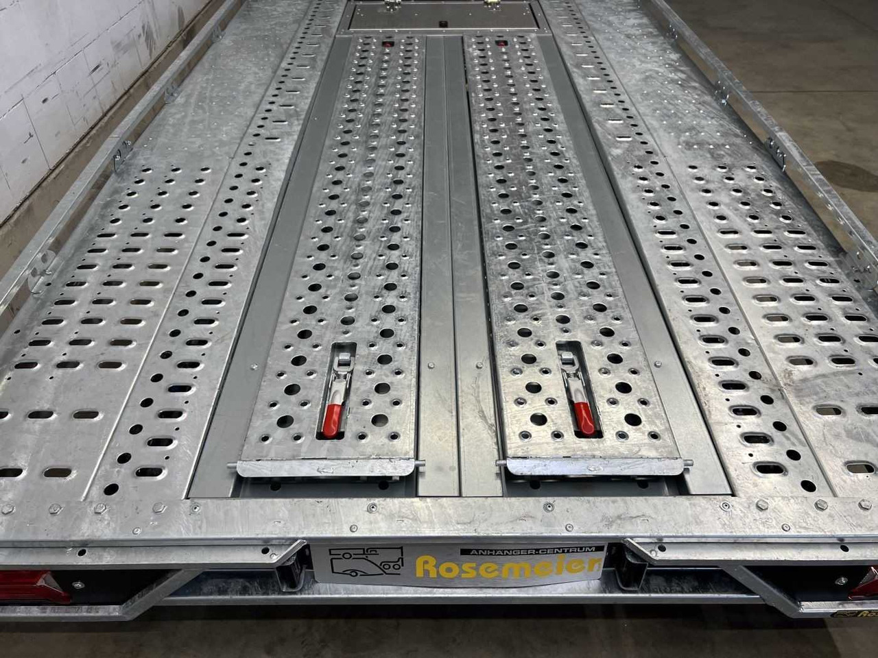 BRIAN_JAMES T Transporter 231-4520-30-2-10 Autotransporter - קרון נגרר בהובלה אוטומטית: תמונה 5 BRIAN_JAMES T Transporter 231-4520-30-2-10 Autotransporter - קרון נגרר בהובלה אוטומטית: תמונה 5