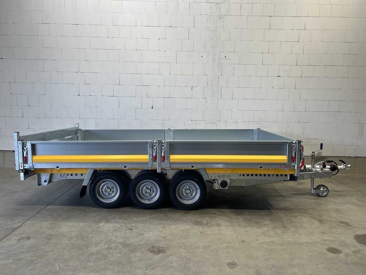 BRIAN_JAMES Tipper 526-3620-35-3-12 Rückwärtskipper - קרון נגרר עם מזהיר: תמונה 5 BRIAN_JAMES Tipper 526-3620-35-3-12 Rückwärtskipper - קרון נגרר עם מזהיר: תמונה 5