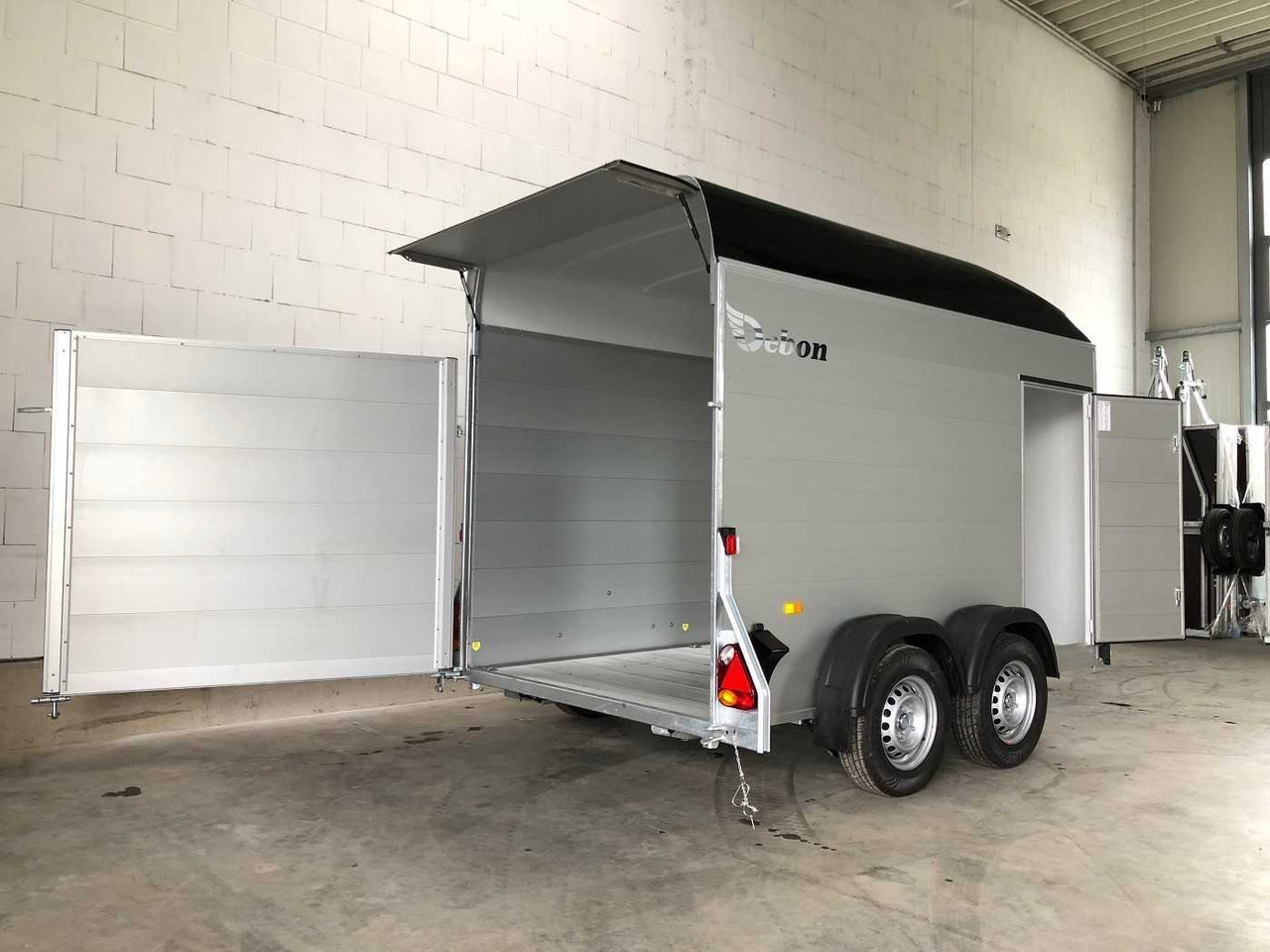 CHEVAL LIBERTE C500 Roadster 2 Türen Kofferanhänger - נגרר לאופנוע: תמונה 4 CHEVAL LIBERTE C500 Roadster 2 Türen Kofferanhänger - נגרר לאופנוע: תמונה 4