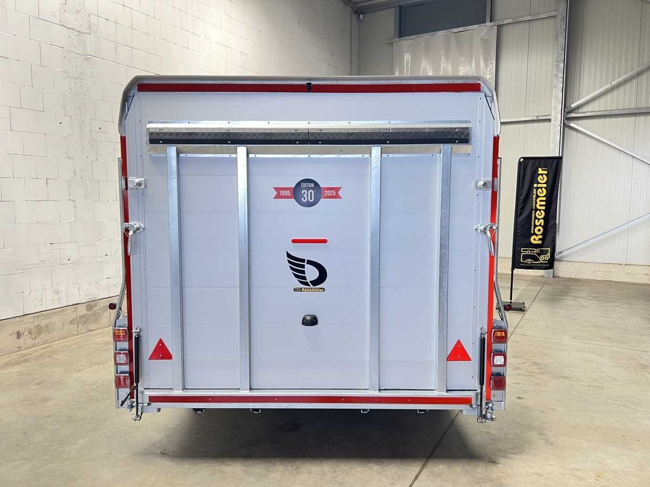 CHEVAL LIBERTE DEBON C2000 Roadster ALF Autotransporter geschlossen - קרון נגרר בהובלה אוטומטית: תמונה 4 CHEVAL LIBERTE DEBON C2000 Roadster ALF Autotransporter geschlossen - קרון נגרר בהובלה אוטומטית: תמונה 4