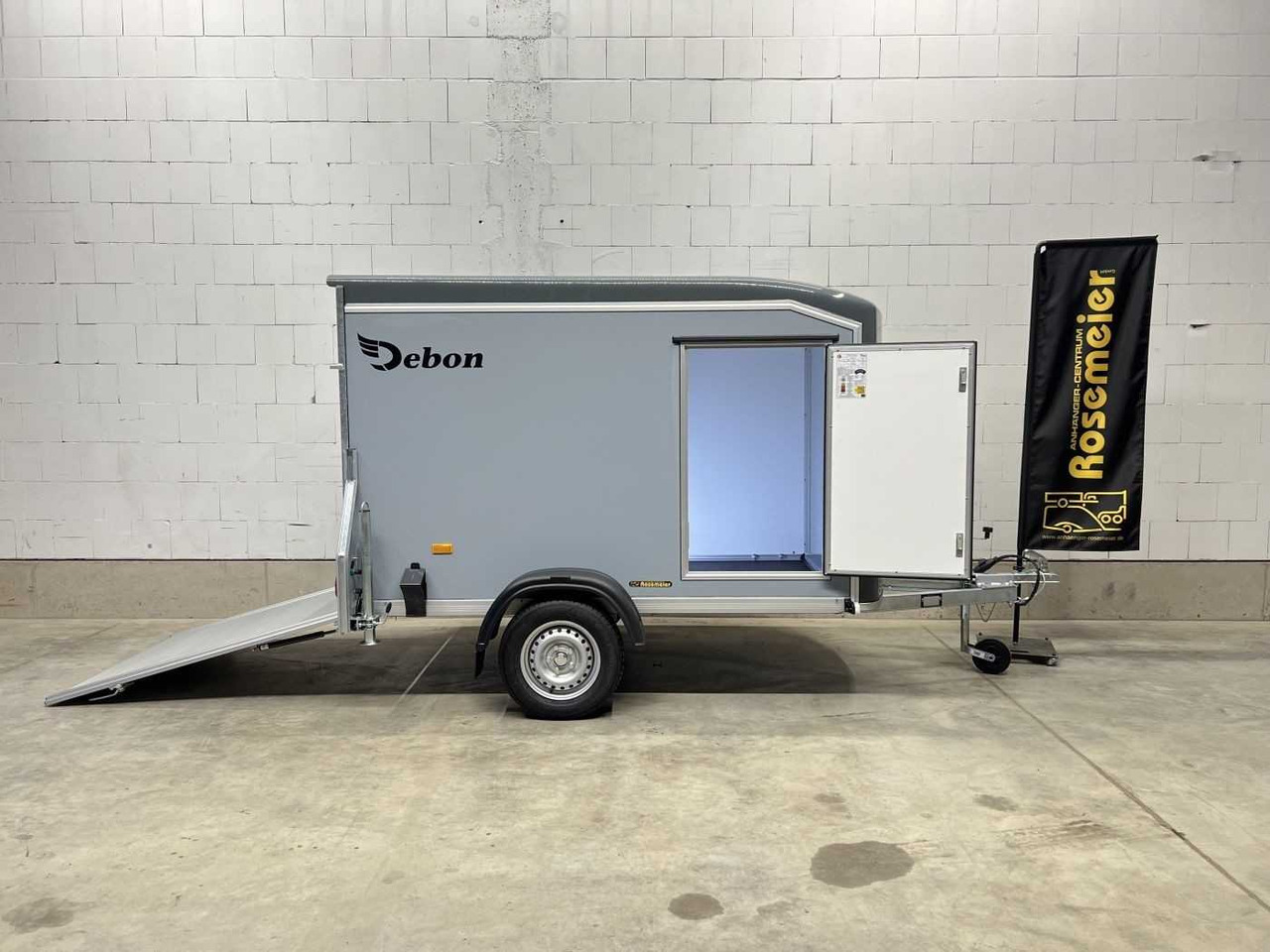CHEVAL LIBERTE DEBON C255 Plywood Seitentür Kofferanhänger - קרון נגרר בתיבה סגורה: תמונה 1 CHEVAL LIBERTE DEBON C255 Plywood Seitentür Kofferanhänger - קרון נגרר בתיבה סגורה: תמונה 1