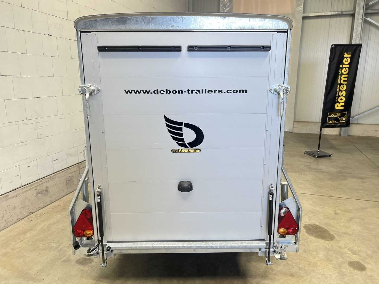 CHEVAL LIBERTE DEBON C255 Seitentür Kofferanhänger - קרון נגרר בתיבה סגורה: תמונה 3 CHEVAL LIBERTE DEBON C255 Seitentür Kofferanhänger - קרון נגרר בתיבה סגורה: תמונה 3