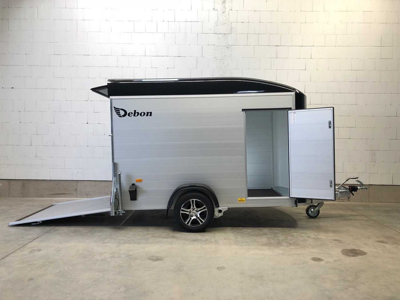 CHEVAL LIBERTE DEBON C300 Roadster Alufelge Kofferanhänger - נגרר לאופנוע: תמונה 1 CHEVAL LIBERTE DEBON C300 Roadster Alufelge Kofferanhänger - נגרר לאופנוע: תמונה 1