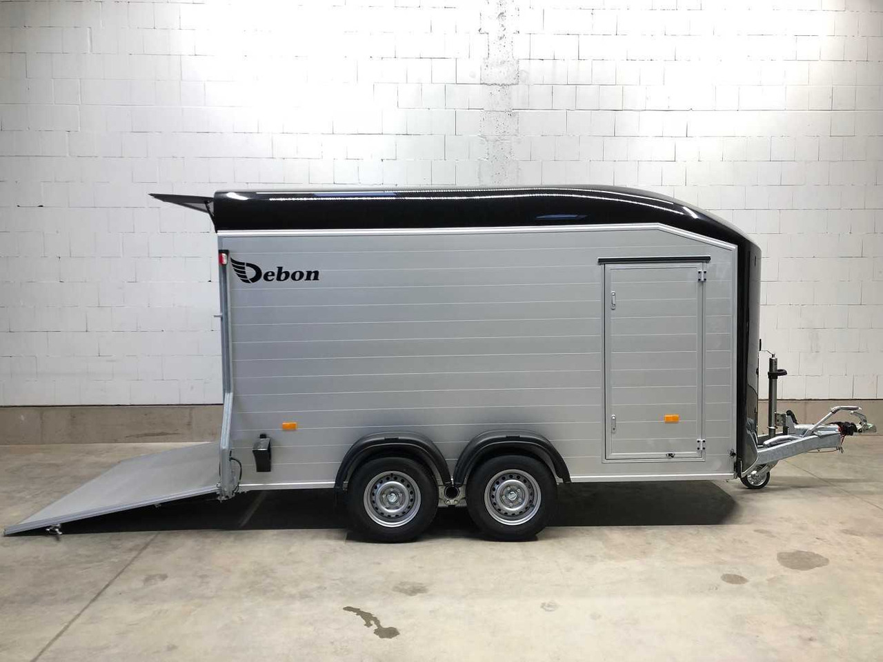 CHEVAL LIBERTE DEBON C700 Roadster Kofferanhänger Motorrad - קרון נגרר בתיבה סגורה: תמונה 2 CHEVAL LIBERTE DEBON C700 Roadster Kofferanhänger Motorrad - קרון נגרר בתיבה סגורה: תמונה 2