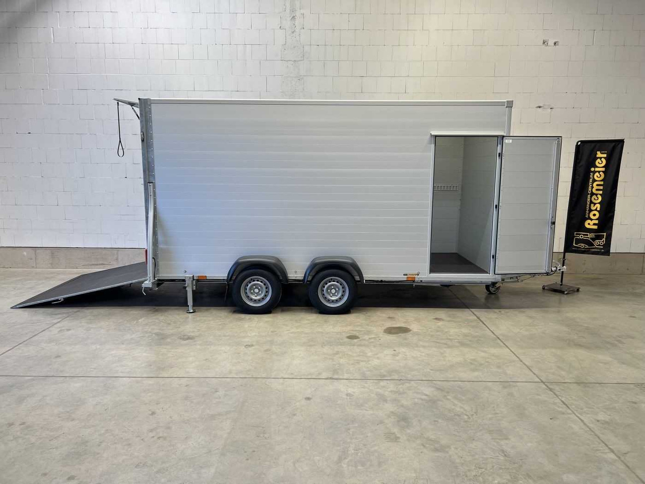 G270 Kofferanhänger Sirius - קרון נגרר בתיבה סגורה: תמונה 1 G270 Kofferanhänger Sirius - קרון נגרר בתיבה סגורה: תמונה 1