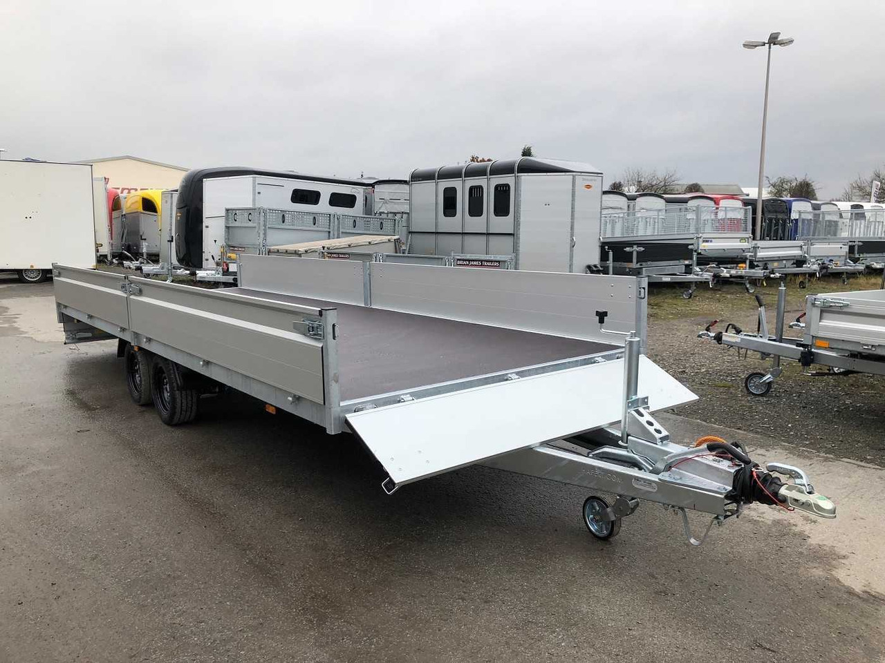 HAPERT Azure H-2 Hochlader - קרון נגרר צד נופל/ שטוח: תמונה 1 HAPERT Azure H-2 Hochlader - קרון נגרר צד נופל/ שטוח: תמונה 1