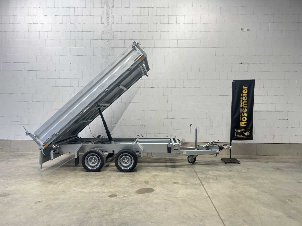 HUMBAUR HTK 3500.31 Dreiseitenkipper - קרון נגרר עם מזהיר: תמונה 1 HUMBAUR HTK 3500.31 Dreiseitenkipper - קרון נגרר עם מזהיר: תמונה 1