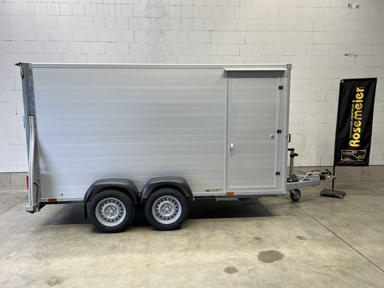 Kargo G150 Kofferanhänger Sirius - קרון נגרר בתיבה סגורה: תמונה 2 Kargo G150 Kofferanhänger Sirius - קרון נגרר בתיבה סגורה: תמונה 2