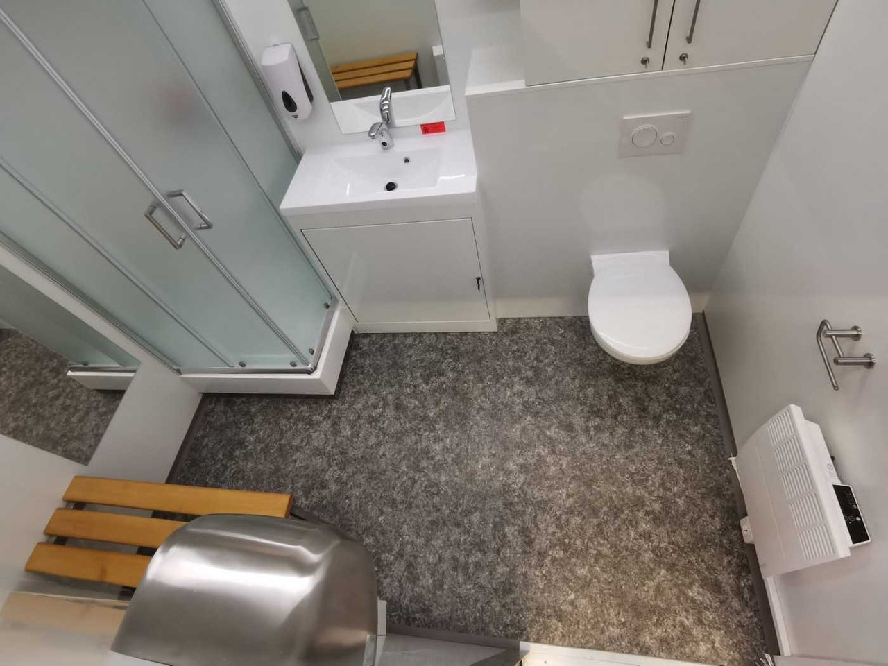 ROSEMEIER VE Badanhänger mit WC - silver H Toilettenanhänger - מכולת בנייה, קרון נגרר: תמונה 5 ROSEMEIER VE Badanhänger mit WC - silver H Toilettenanhänger - מכולת בנייה, קרון נגרר: תמונה 5