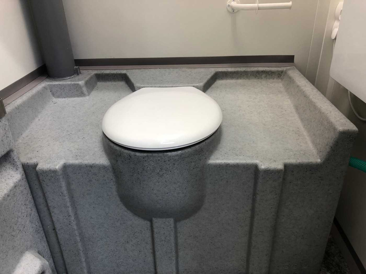 ROSEMEIER VE Baustellentoilette Comfort TU Toilettenanhänger - מכולת בנייה, קרון נגרר: תמונה 4 ROSEMEIER VE Baustellentoilette Comfort TU Toilettenanhänger - מכולת בנייה, קרון נגרר: תמונה 4