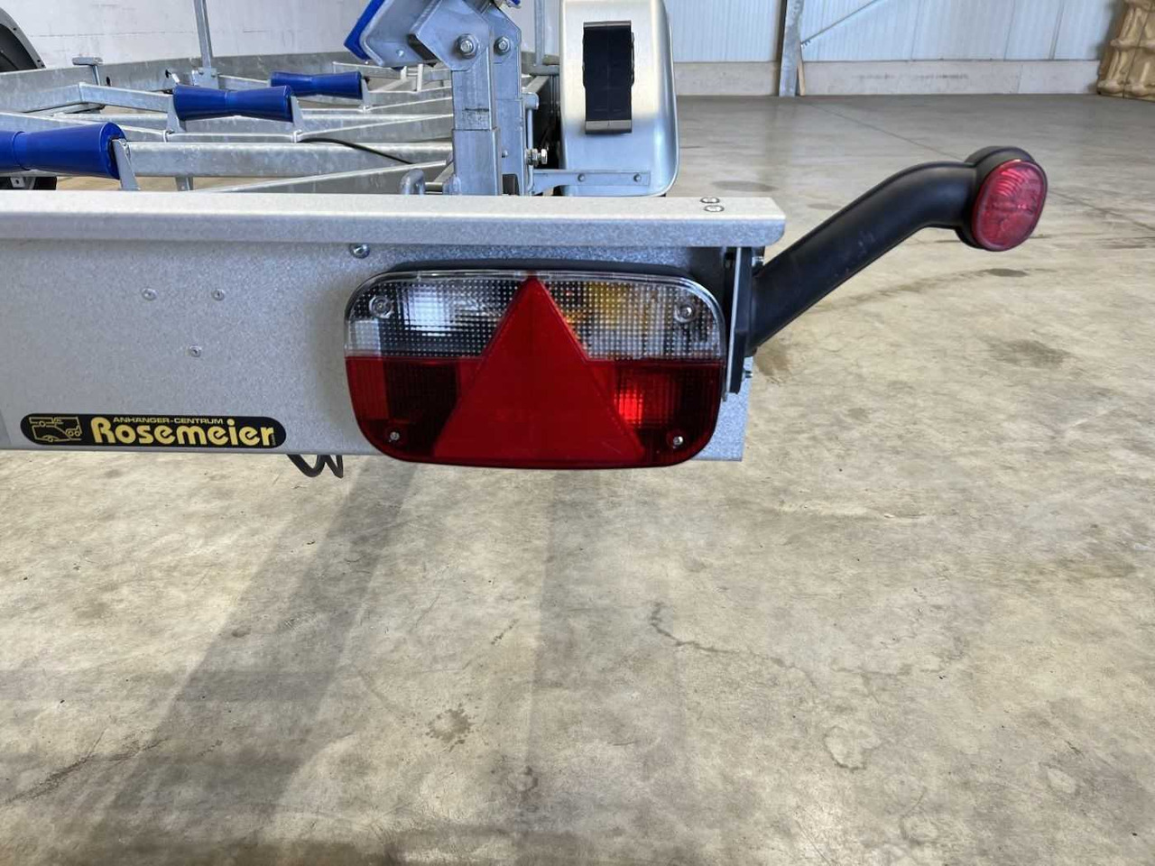 TPV BA2700-L 100 Bootsanhänger - נגרר לסירה: תמונה 4 TPV BA2700-L 100 Bootsanhänger - נגרר לסירה: תמונה 4
