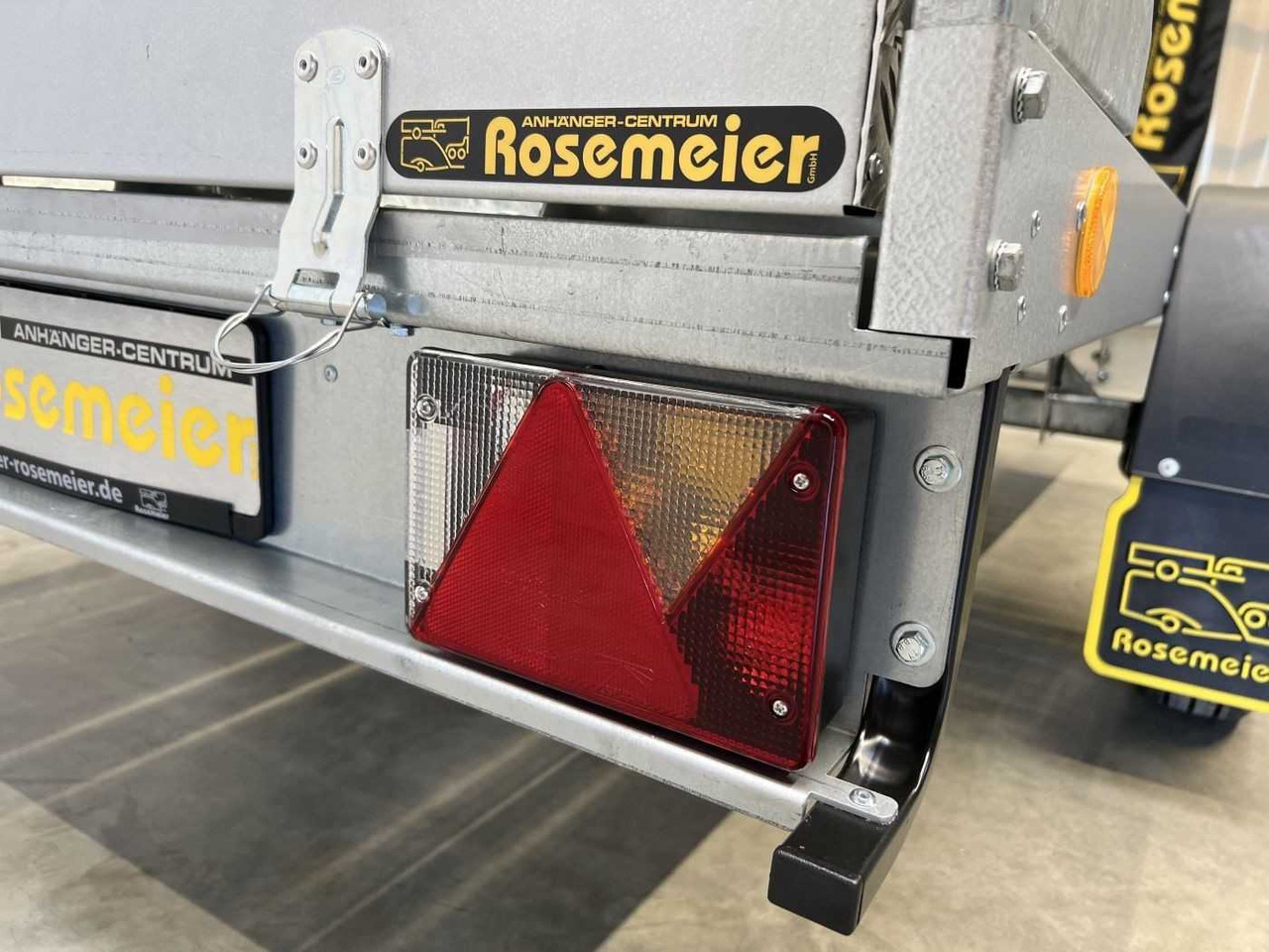 TPV KD-MUT3 Motorradanhänger - נגרר לאופנוע: תמונה 3 TPV KD-MUT3 Motorradanhänger - נגרר לאופנוע: תמונה 3