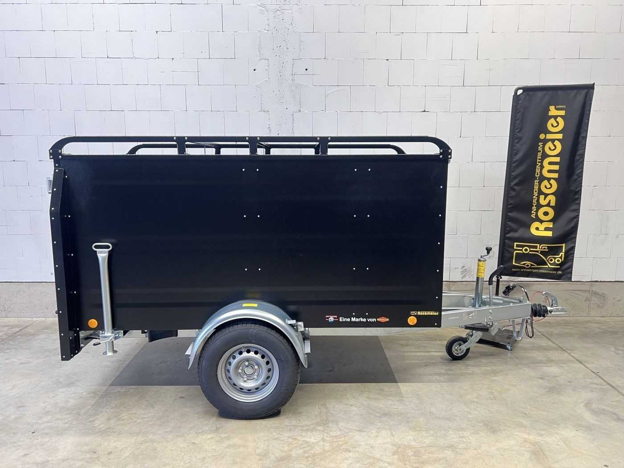 TPV KT-EB3 Plus Deckelanhänger - קרון נגרר למכונית: תמונה 1 TPV KT-EB3 Plus Deckelanhänger - קרון נגרר למכונית: תמונה 1