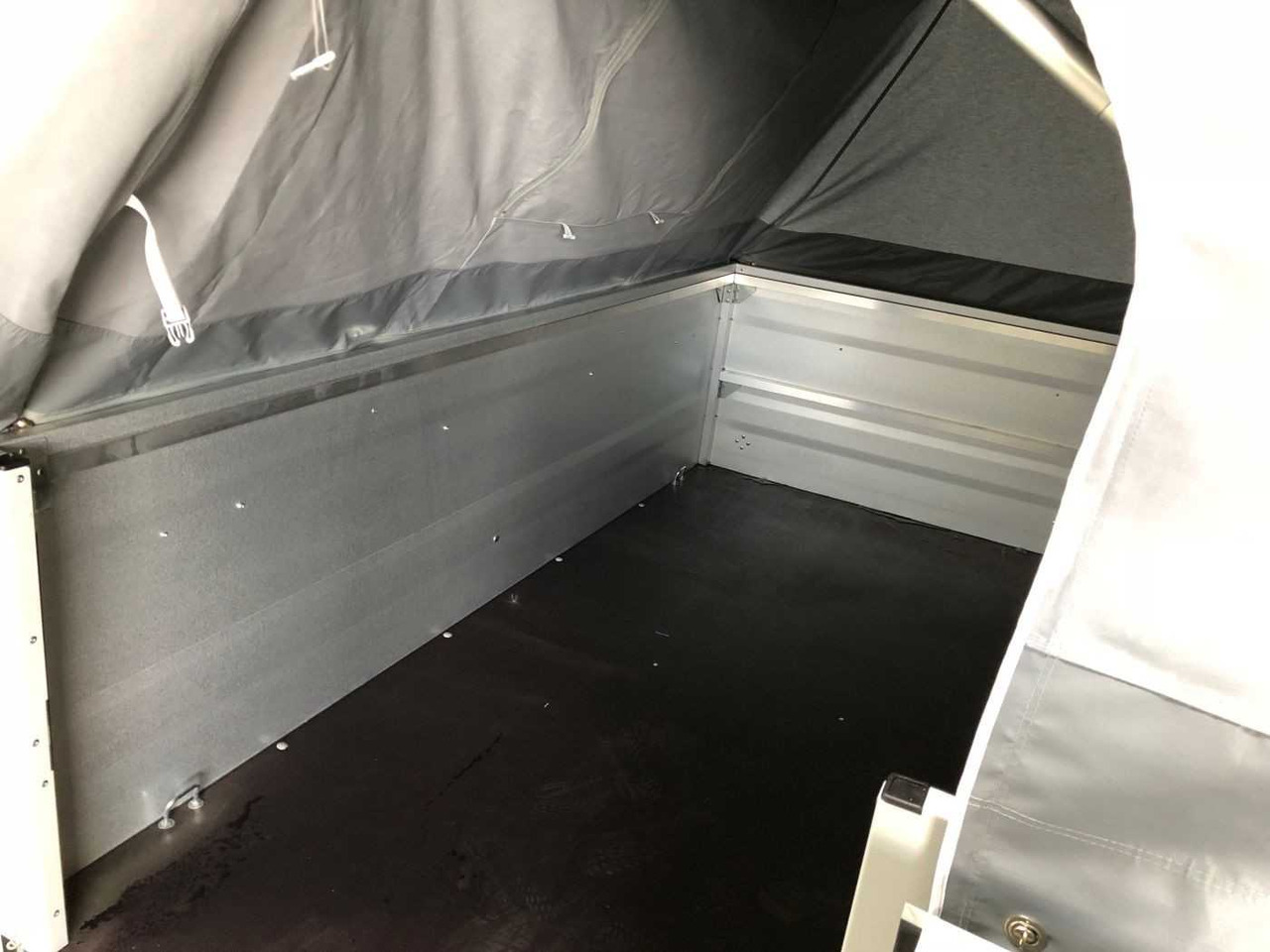 הַחכָּרָה TPV KT-EB3 Street Camper Campinganhänger TPV KT-EB3 Street Camper Campinganhänger: תמונה 20
