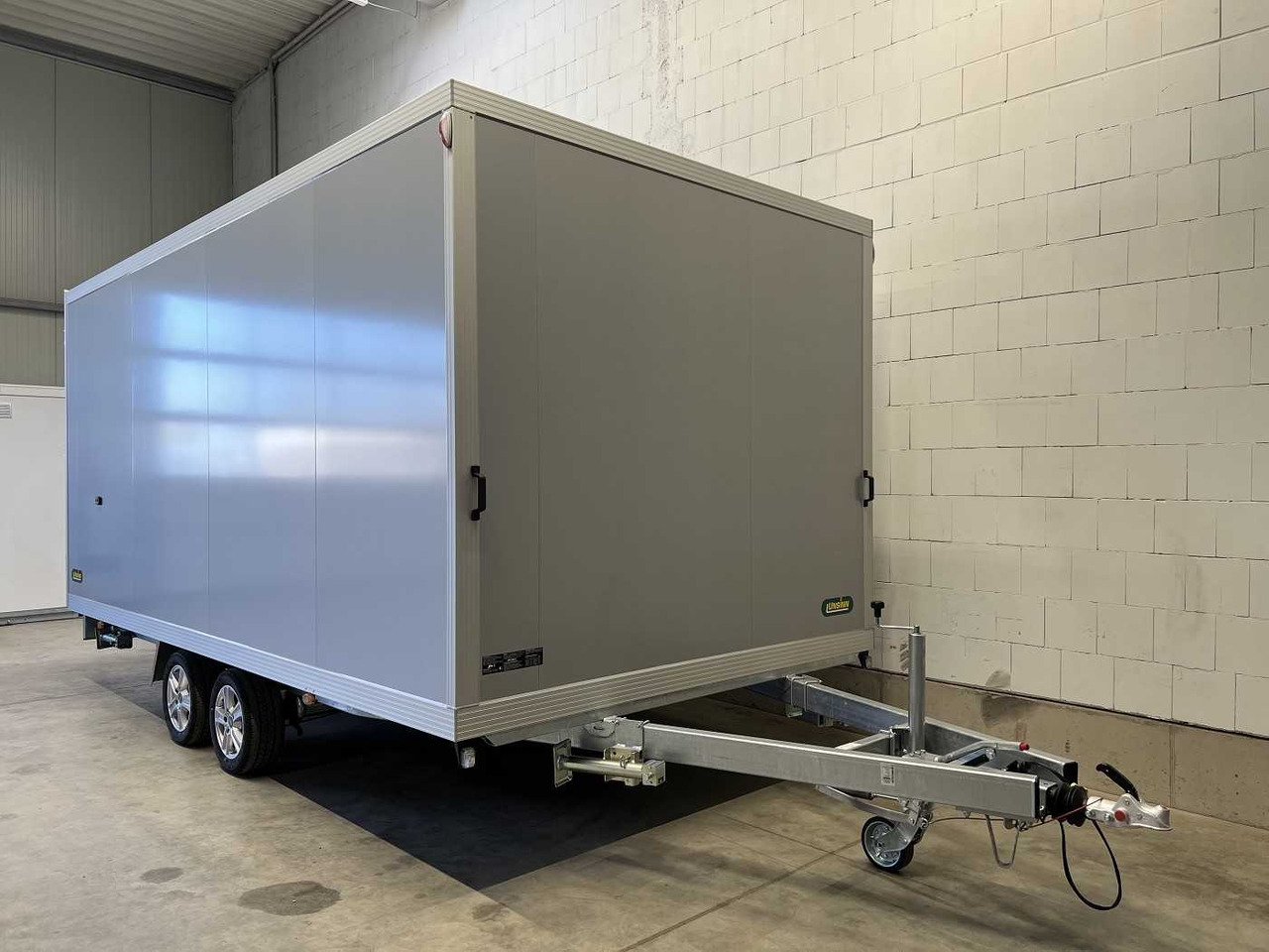 UNSINN UKH 4824-35-13 Kofferanhänger - קרון נגרר בתיבה סגורה: תמונה 3 UNSINN UKH 4824-35-13 Kofferanhänger - קרון נגרר בתיבה סגורה: תמונה 3