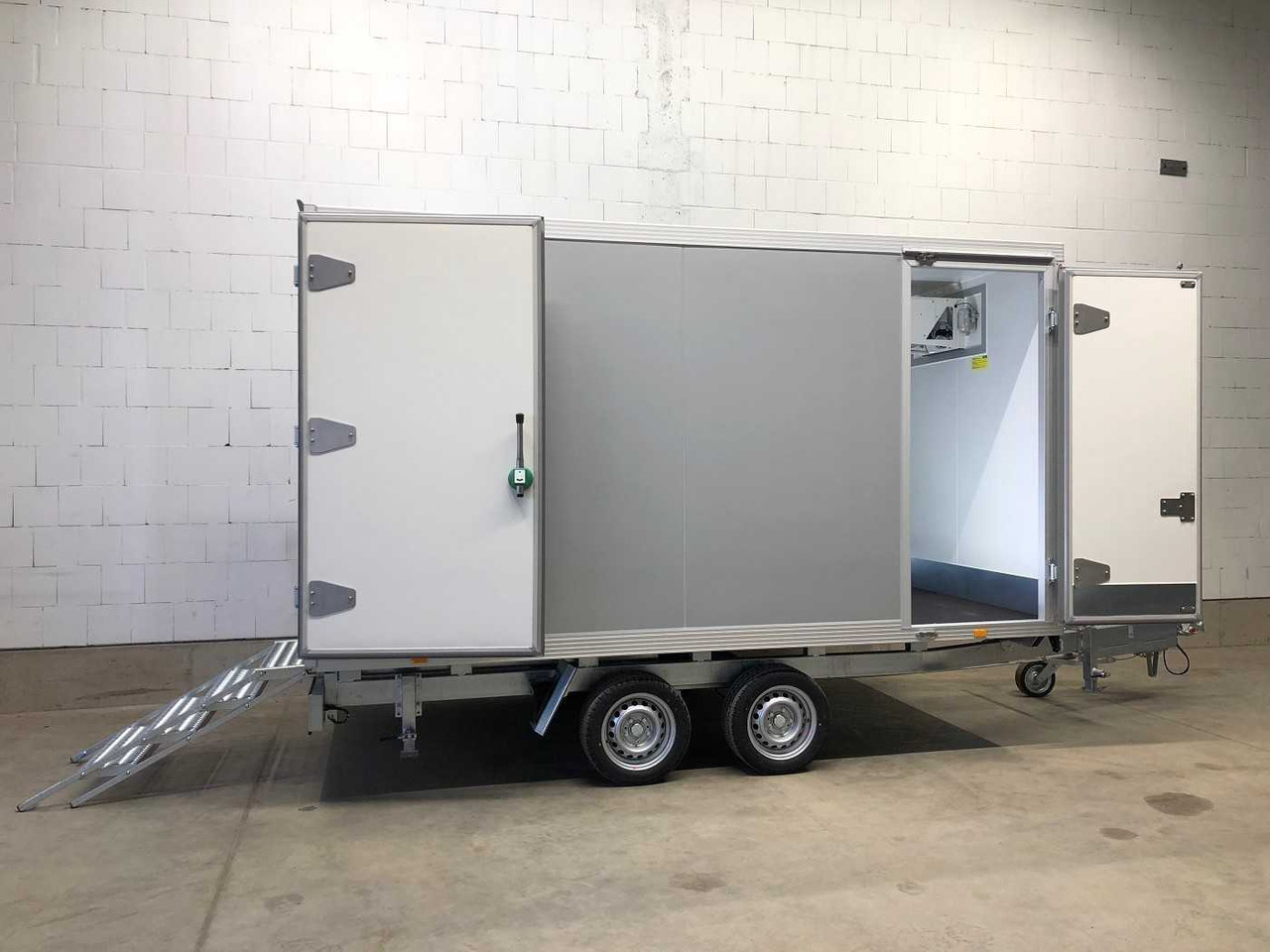 UNSINN UKH 6C 3620 Seitentür+Treppe Kühlanhänger - קרון נגרר עם קירור: תמונה 1 UNSINN UKH 6C 3620 Seitentür+Treppe Kühlanhänger - קרון נגרר עם קירור: תמונה 1