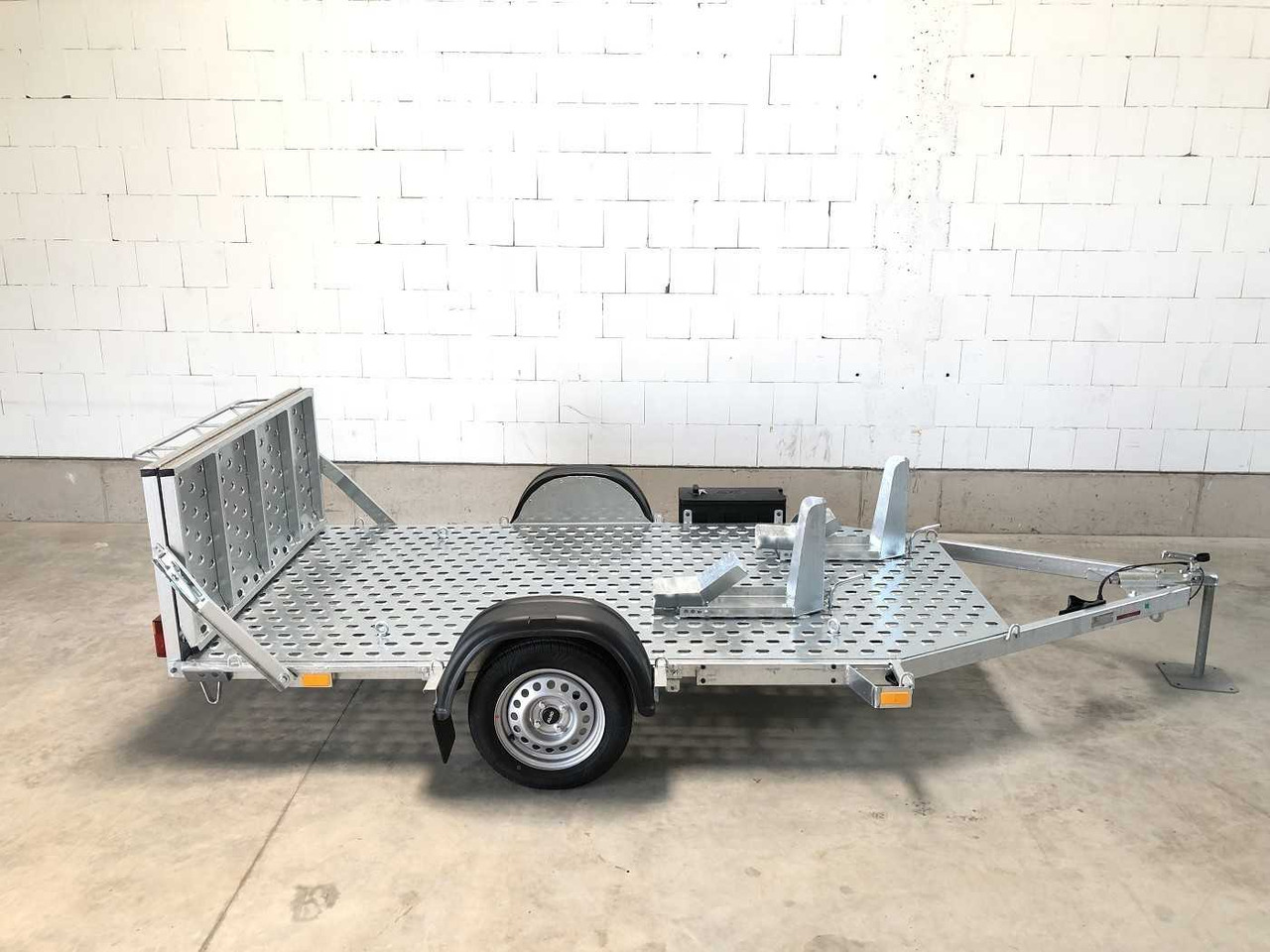 VEZEKO Motovan B 08+Box Motorradanhänger - נגרר לאופנוע: תמונה 3 VEZEKO Motovan B 08+Box Motorradanhänger - נגרר לאופנוע: תמונה 3