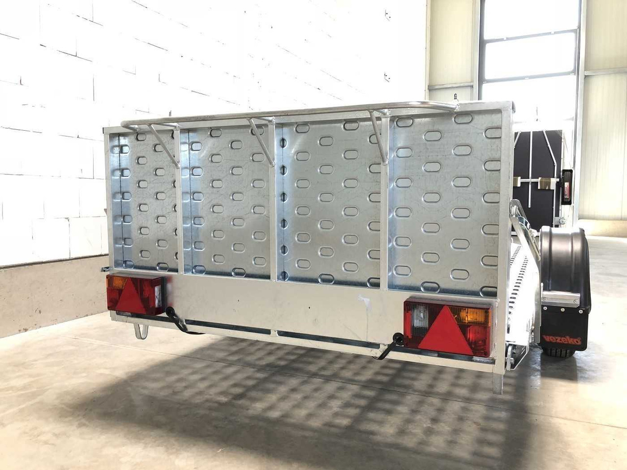 חָדָשׁ נגרר לאופנוע VEZEKO Motovan B 08+Box Motorradanhänger: תמונה 21