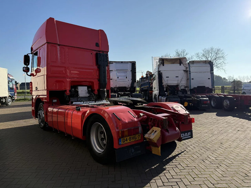 DAF XF 105.460 XF105-460 4X2 SUPERSPCECAB RETARDER - יחידת טרקטור: תמונה 3 DAF XF 105.460 XF105-460 4X2 SUPERSPCECAB RETARDER - יחידת טרקטור: תמונה 3